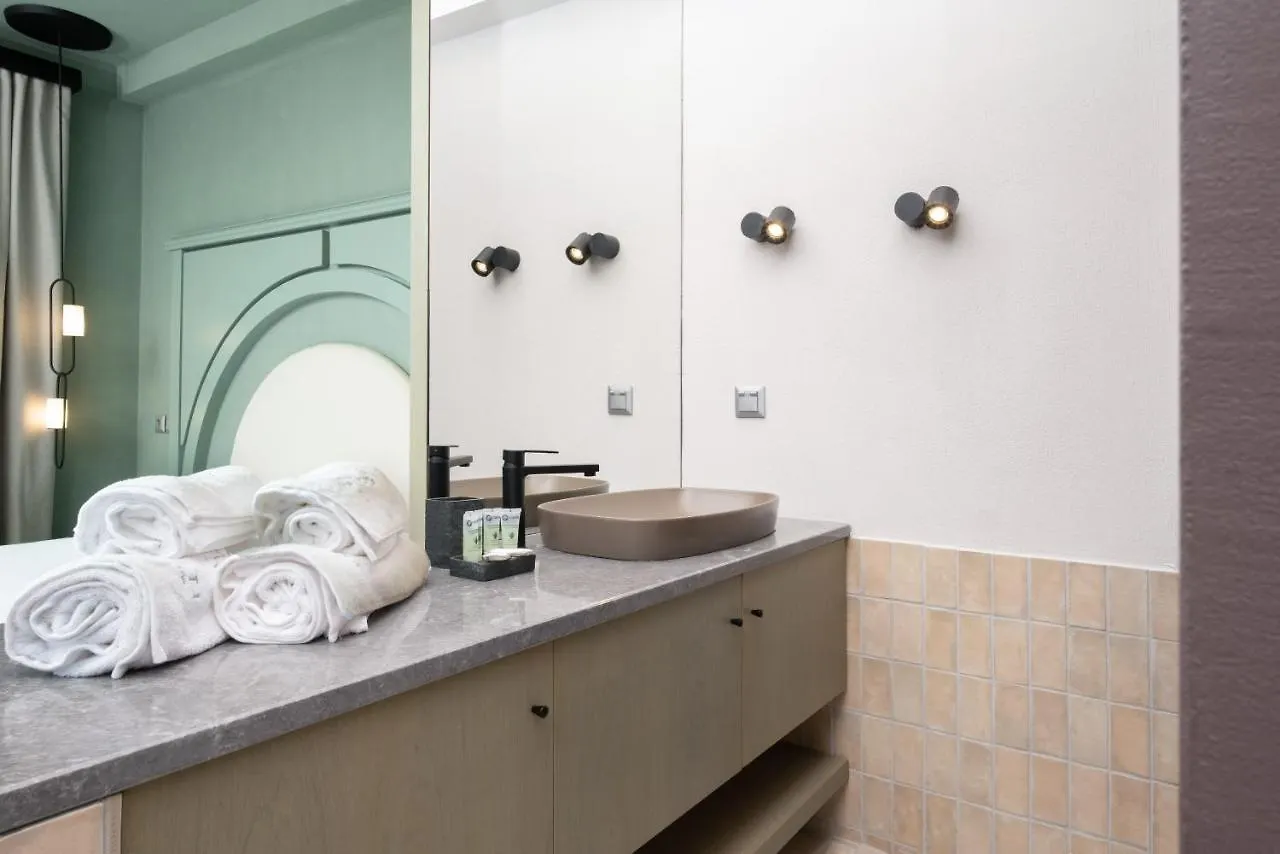 Callisti Suites Sarti